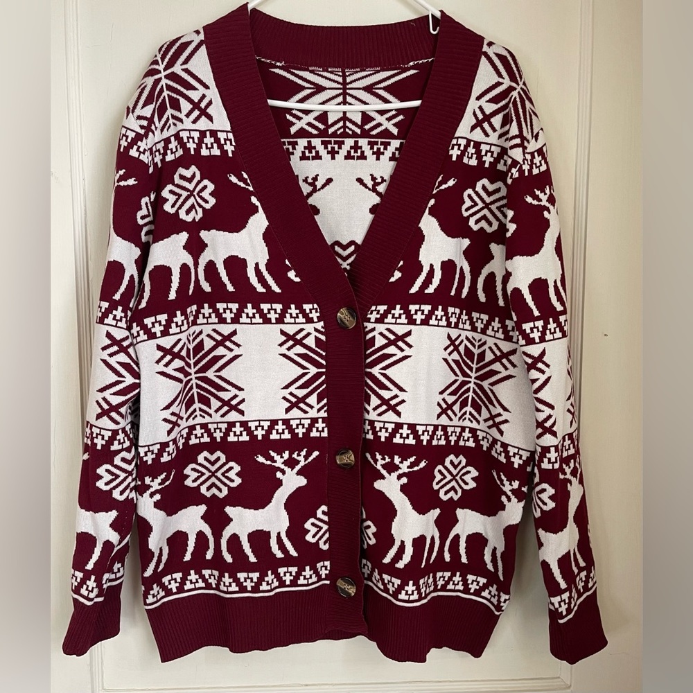 Women’s holiday sweater. Size XL